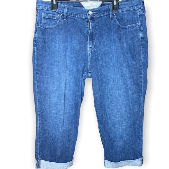 Levi's Pants - Levi’s Jean Capris